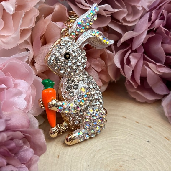 Silver Crystal Bunny Rabbit with Carrot Keychain Charm - Picture 9 of 16